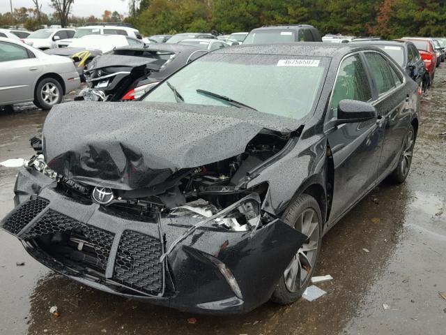 4T1BF1FK2FU495644 - 2015 TOYOTA CAMRY LE შავი ფოტო 2