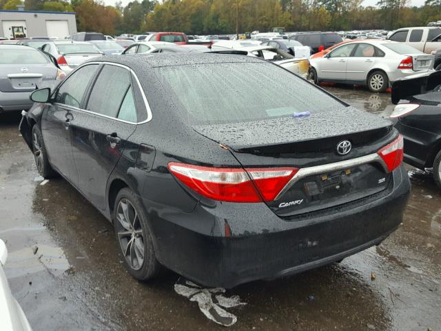 4T1BF1FK2FU495644 - 2015 TOYOTA CAMRY LE შავი ფოტო 3