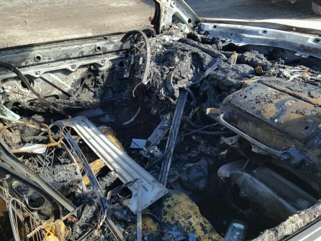 3VWCK21CX3M403249 - 2003 VOLKSWAGEN NEW BEETLE 绿色 照片 5