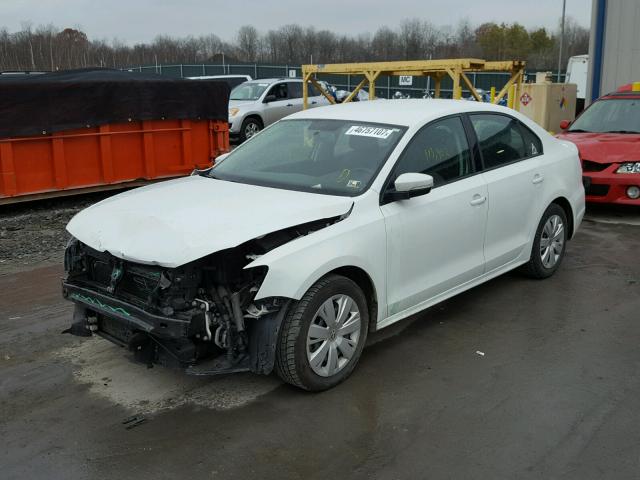 3VWD17AJ1EM424089 - 2014 VOLKSWAGEN JETTA SE WHITE photo 2