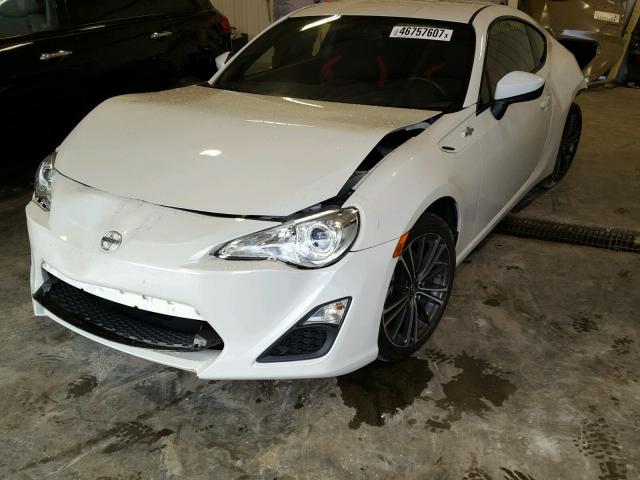 JF1ZNAA12G9703892 - 2016 TOYOTA SCION FR-S WHITE photo 2