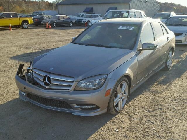 WDDGF5EB4BR160908 - 2011 MERCEDES-BENZ C 300 SILVER photo 2