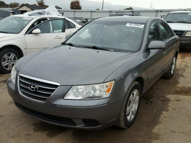 5NPET4AC2AH592681 - 2010 HYUNDAI SONATA GLS GRAY photo 2