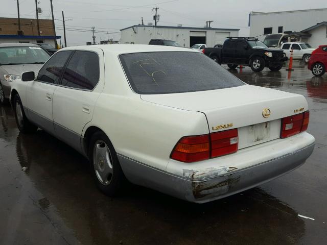 JT8BH28F0X0146607 - 1999 LEXUS LS 400 WHITE photo 3