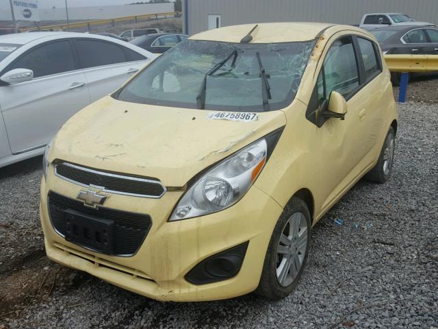 KL8CD6S92EC488883 - 2014 CHEVROLET SPARK 1LT YELLOW photo 2