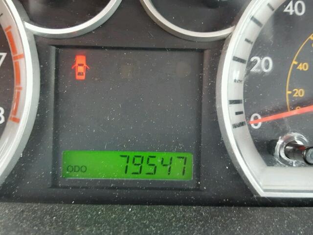 KL1TD5DE3AB092500 - 2010 CHEVROLET AVEO LS GRAY photo 8