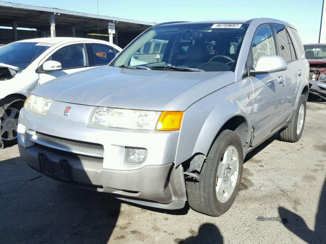 5GZCZ63435S816313 - 2005 SATURN VUE SILVER photo 2