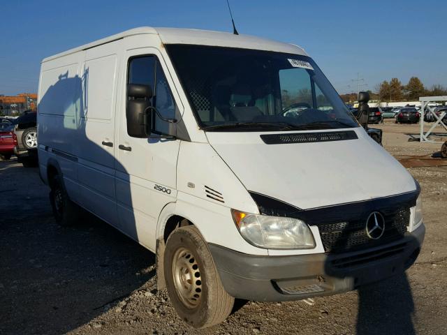 WD0PD644165957016 - 2006 DODGE SPRINTER 2 WHITE photo 1