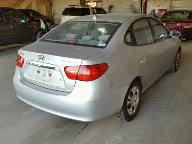 KMHDU4AD2AU928476 - 2010 HYUNDAI ELANTRA BL SILVER photo 4