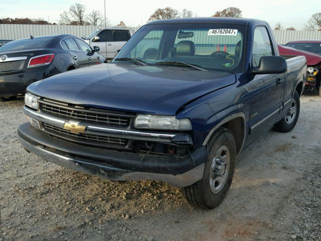 1GCEC14W2YZ283588 - 2000 CHEVROLET SILVERADO BLUE photo 2