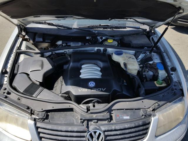 WVWEH63B71E033452 - 2001 VOLKSWAGEN PASSAT GLX SILVER photo 7