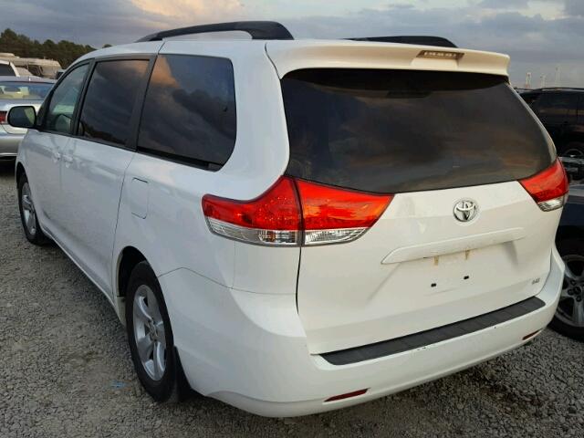 5TDKK3DC5ES435321 - 2014 TOYOTA SIENNA WHITE photo 3