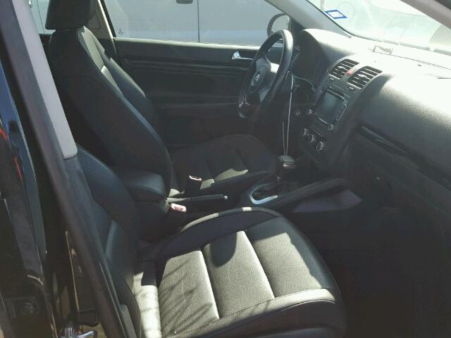 3VWRX7AJ4AM046087 - 2010 VOLKSWAGEN JETTA SE 黑色 照片 5