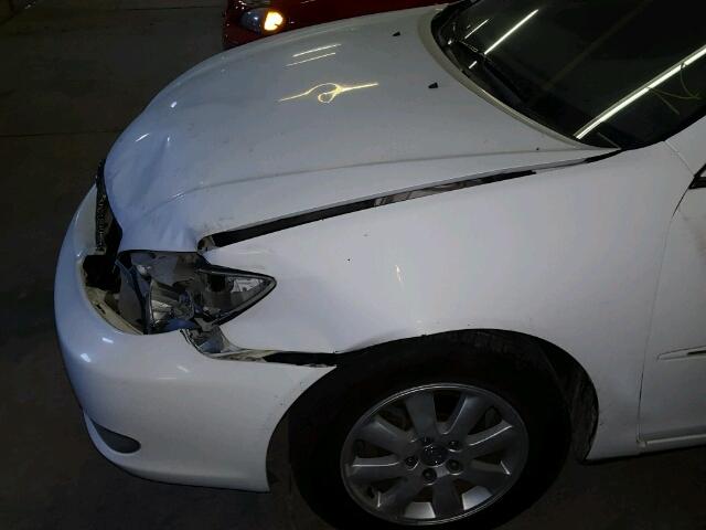 4T1BE32KX3U195768 - 2003 TOYOTA CAMRY LE 白色 照片 9