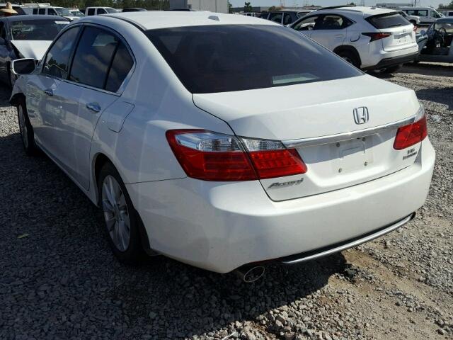 1HGCR3F9XEA035898 - 2014 HONDA ACCORD TOU WHITE photo 3