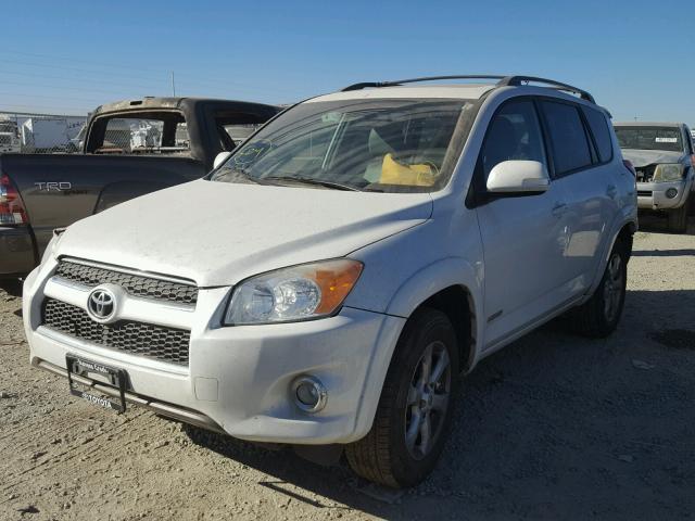 2T3YF4DV2BW069219 - 2011 TOYOTA RAV4 LIMIT WHITE photo 2