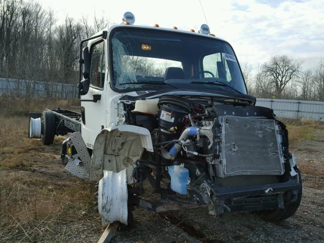 1FVACWDTXHHHW1352 - 2017 FREIGHTLINER M2 106 MED WHITE photo 1