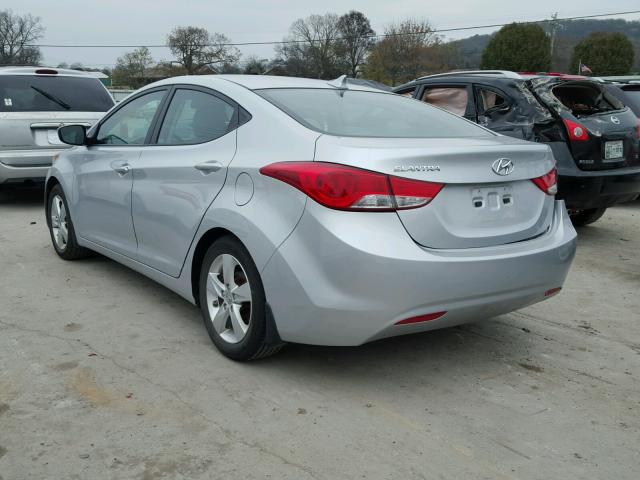 5NPDH4AEXDH417453 - 2013 HYUNDAI ELANTRA GL SILVER photo 3