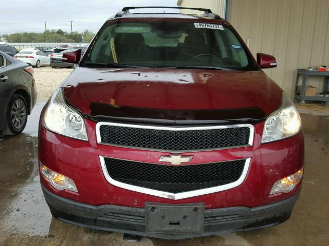 1GNKVGED5BJ161236 - 2011 CHEVROLET TRAVERSE L RED photo 9