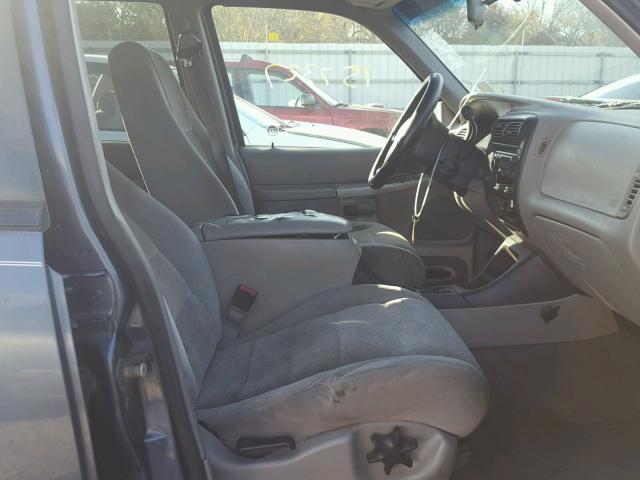 1FMZU63X0YUB87246 - 2000 FORD EXPLORER BLUE photo 5