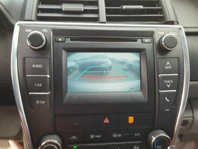 4T4BF1FK0FR485295 - 2015 TOYOTA CAMRY LE 银色 照片 9