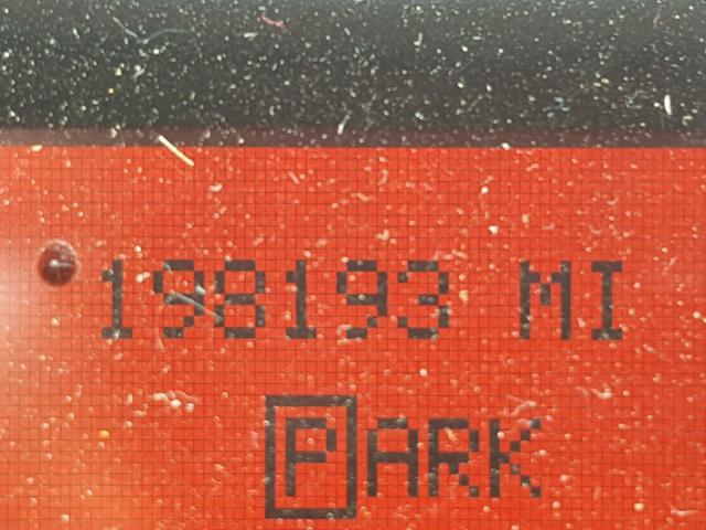 2G2WS522251143743 - 2005 PONTIAC GRAND PRIX GRAY photo 8