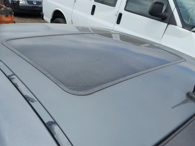 2G2WS522251143743 - 2005 PONTIAC GRAND PRIX GRAY photo 9