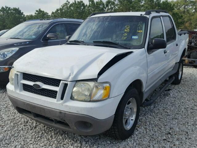 1FMZU67E43UA81030 - 2003 FORD EXPLORER S WHITE photo 2