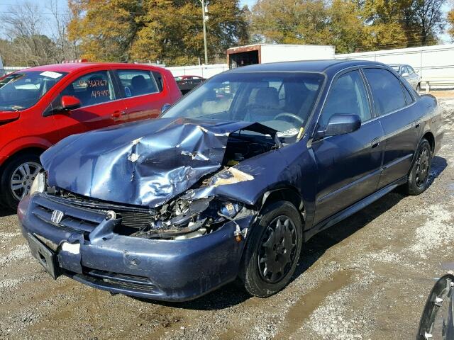 1HGCG55411A127967 - 2001 HONDA ACCORD LX BLUE photo 2