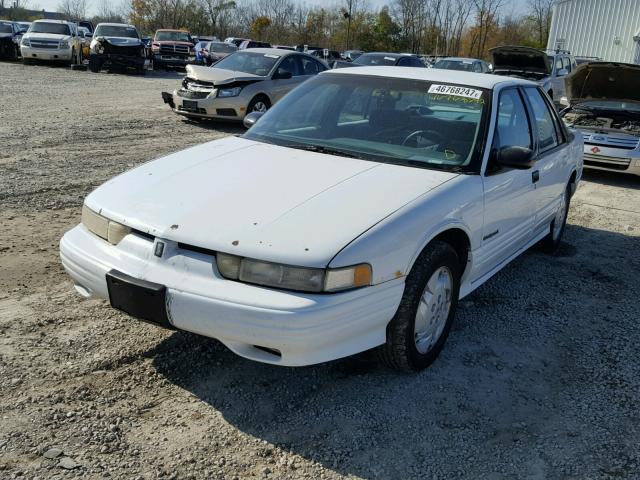 1G3WH55M1RD342557 - 1994 OLDSMOBILE CUTLASS SU WHITE photo 2