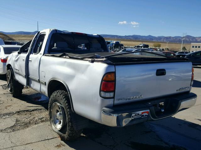 5TBBT4412YS119132 - 2000 TOYOTA TUNDRA ACC SILVER photo 3