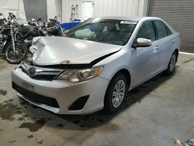 4T4BF1FK7ER411354 - 2014 TOYOTA CAMRY L SILVER photo 2