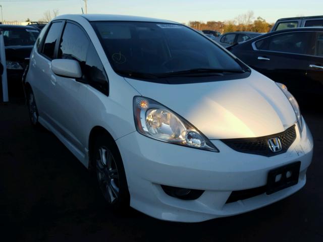 JHMGE8H44AS025980 - 2010 HONDA FIT SPORT WHITE photo 1