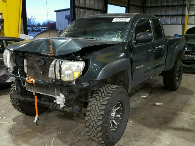 5TEUX4EN5AZ728486 - 2010 TOYOTA TACOMA ACC GREEN photo 2