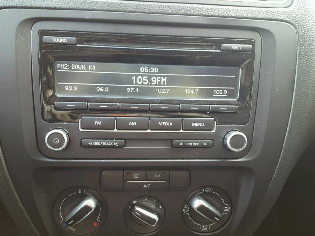 3VWDP7AJ2DM250983 - 2013 VOLKSWAGEN JETTA SE 黑色 照片 9