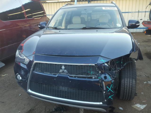 JA4AT3AW8AZ013425 - 2010 MITSUBISHI OUTLANDER BLUE photo 9