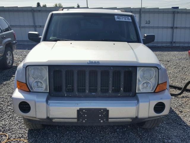 1J8HG48P47C691266 - 2007 JEEP COMMANDER Gümüş foto 9