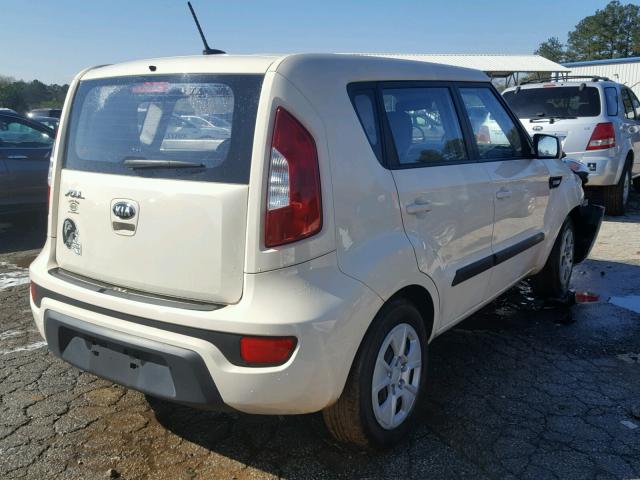 KNDJT2A55D7497920 - 2013 KIA SOUL WHITE photo 4