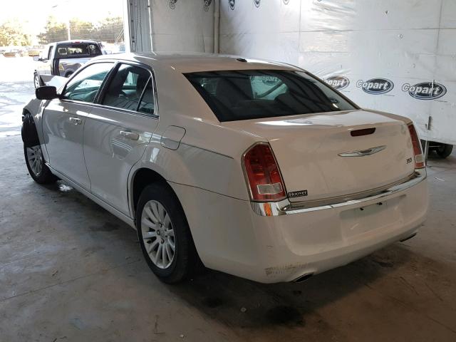 2C3CCAAGXCH141166 - 2012 CHRYSLER 300 WHITE photo 3