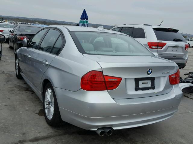 WBAPH7G57ANM48707 - 2010 BMW 328 I SILVER photo 3