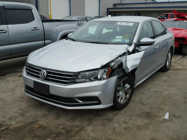 1VWAT7A3XGC055557 - 2016 VOLKSWAGEN PASSAT SILVER photo 2