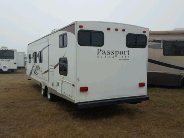 4YDT2902XAM411846 - 2010 KEYSTONE PASSPORT WHITE photo 3