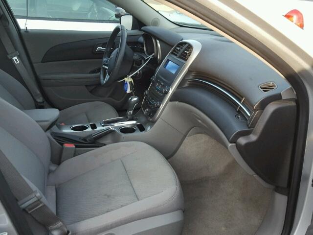 1G11A5SL9FF289951 - 2015 CHEVROLET MALIBU LS 银色 照片 5