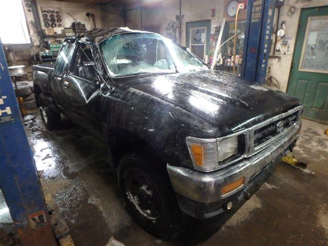 JT4VN13D6P5124329 - 1993 TOYOTA PICKUP 1/2 BLACK photo 1