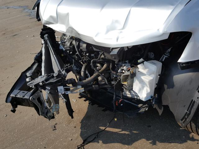 1V2ER2CA7JC532775 - 2018 VOLKSWAGEN ATLAS SEL Gümüş foto 9