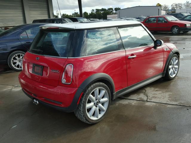 WMWRE335X6TJ38909 - 2006 MINI COOPER S RED photo 4