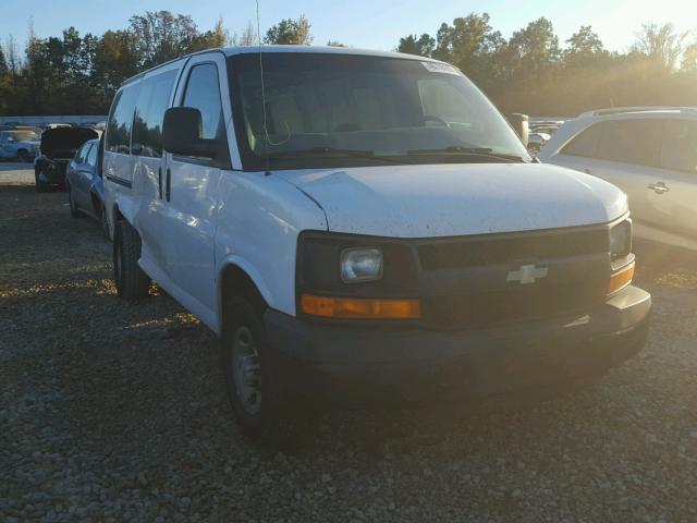 1GCGG25KX81221207 - 2008 CHEVROLET EXPRESS G2 WHITE photo 1