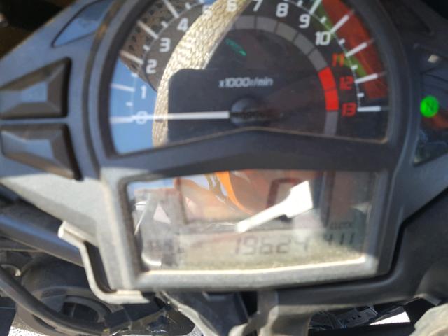 JKAEXEE12CDA03220 - 2012 KAWASAKI EX650 EC BLACK photo 8