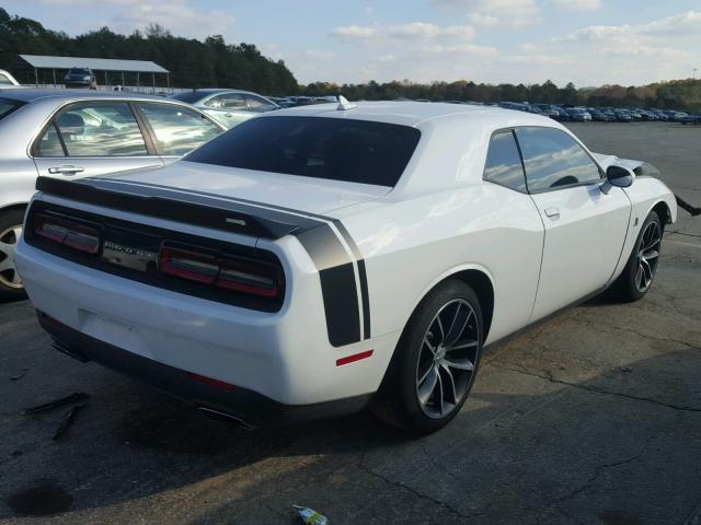 2C3CDZFJ5GH177322 - 2016 DODGE CHALLENGER WHITE photo 4