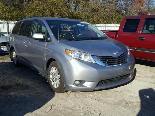 5TDYK3DC0DS303947 - 2013 TOYOTA SIENNA SILVER photo 1